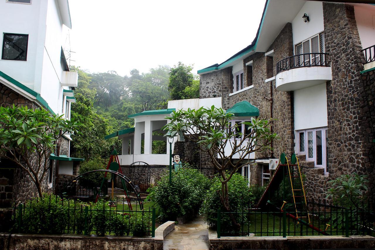 Velvet County Resort & Spa Lonavala Exterior foto